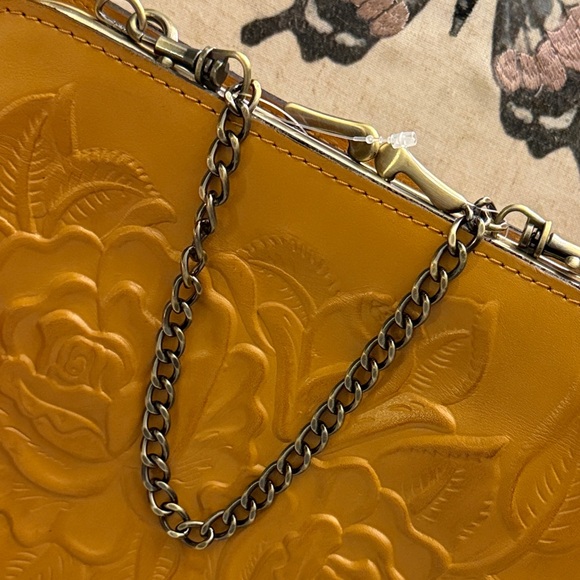 Patricia Nash Mango “Evangeline”Floral Embossed Crossbody/chain handle Bag NIB - Picture 11 of 16